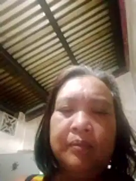 jeanyummytits online show from May 2026 07:54:02 PM