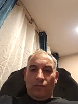 Snapshot of Piotr481 chatting on April 2026 07:58:01 PM Piotr481 online show from April 2026 07:58:01 PM
