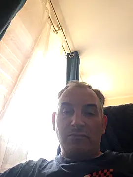 Snapshot of Piotr481 chatting on April 2026 02:51:02 PM Piotr481 online show from April 2026 02:51:02 PM