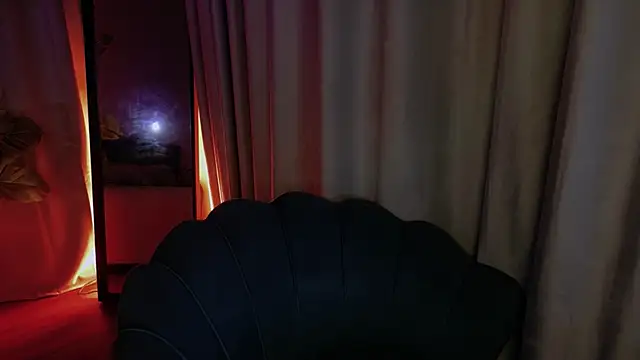 HazelHayesss online show from April 2026 03:50:02 PM