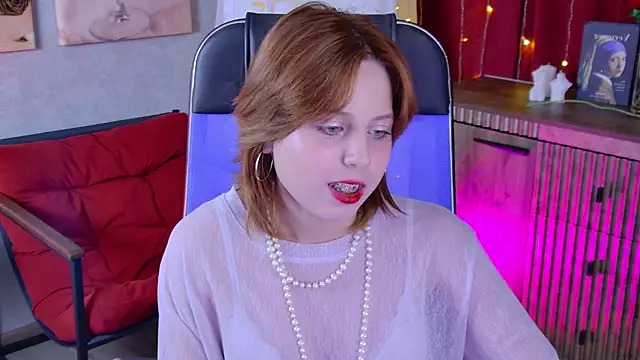 VivienneHebert online show from June 2026 12:29:01 PM