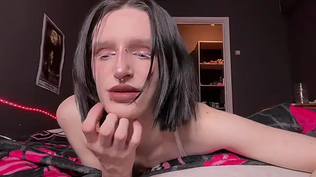 Niky Long online show from April 2026 07:55:02 PM