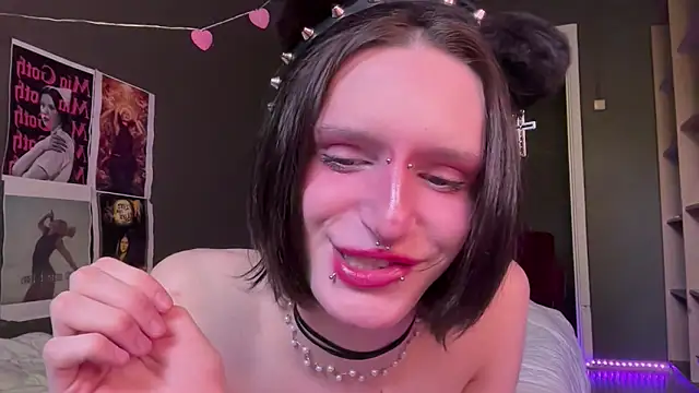 Niky Long online show from May 2026 10:21:01 AM
