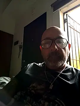 Snapshot of Dietosca chatting on May 2026 05:40:02 PM Dietosca online show from May 2026 05:40:02 PM