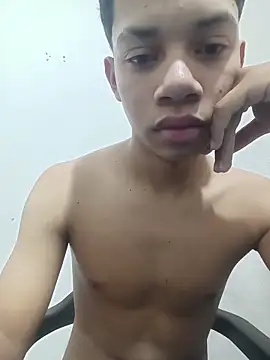curious straight guy online show from May 2026 02:33:01 PM