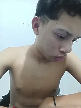 curious straight guy online show from May 2026 03:02:01 AM