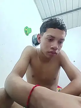curious straight guy online show from May 2026 06:48:01 PM