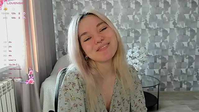 Snapshot of Anna_Delon chatting on April 2026 07:09:01 AM Anna Delon online show from April 2026 07:09:01 AM