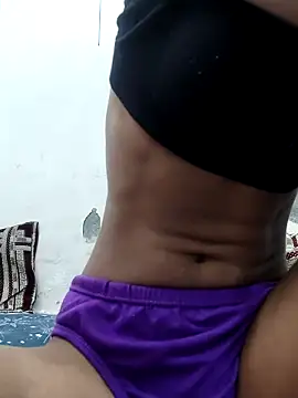 Snapshot of Alisha_Queen55 chatting on April 2026 09:21:02 AM Alisha Queen55 online show from April 2026 09:21:02 AM