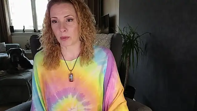 Sharon Red online show from June 2026 03:39:02 PM