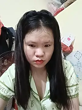 Seraphinahh online show from August 2026 01:02:02 PM