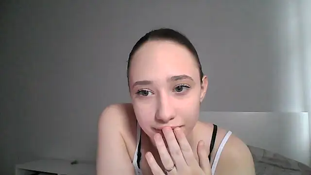 DarkMirel online show from May 2026 12:11:01 PM