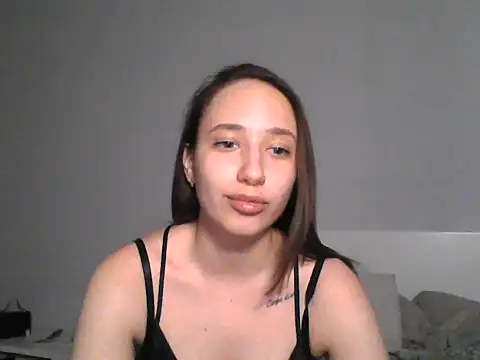 DarkMirel online show from May 2026 06:20:01 PM