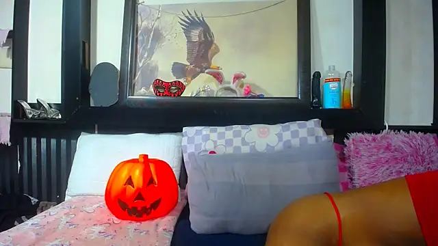 YoungBarbiexx online show from May 2026 09:52:01 PM