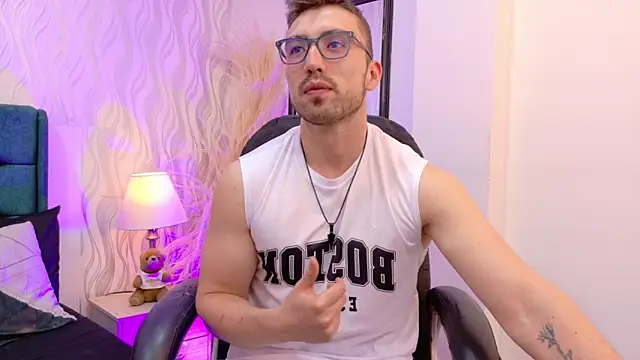 Snapshot of _Ryan_1 chatting on April 2026 01:28:01 PM Ryan 1 online show from April 2026 01:28:01 PM