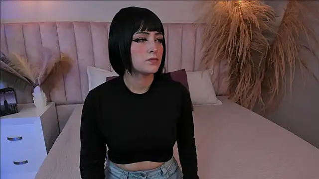 Darcy baker online show from April 2026 03:10:02 AM