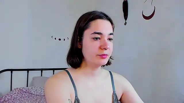 LiyaFly online show from May 2026 05:35:01 AM