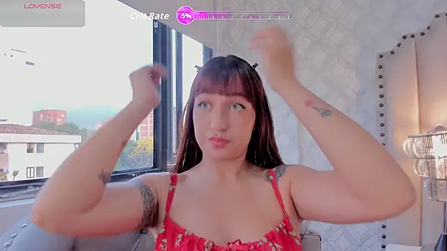 Snapshot of katherine_glow chatting on May 2026 11:51:02 AM katherine glow online show from May 2026 11:51:02 AM