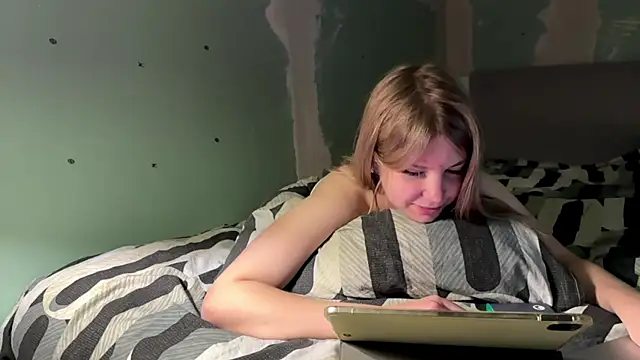 Snapshot of Skinny_girl_ chatting on July 2026 07:09:01 PM Skinny girl online show from July 2026 07:09:01 PM