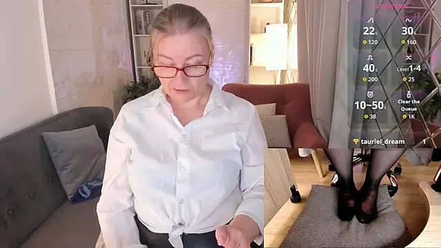 Alexandra Kind online show from July 2026 08:47:01 PM
