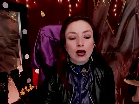 Queenscarlettsecret online show from May 2026 04:55:02 PM