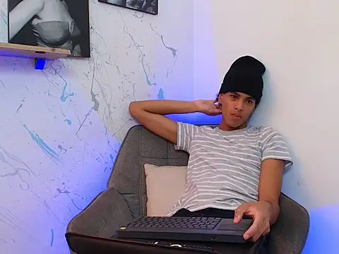 Snapshot of Gabriiel_maddox chatting on April 2026 07:58:02 PM Gabriiel maddox online show from April 2026 07:58:02 PM