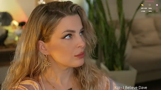 Snapshot of Lady--M chatting on May 2026 11:11:01 PM Lady--M online show from May 2026 11:11:01 PM