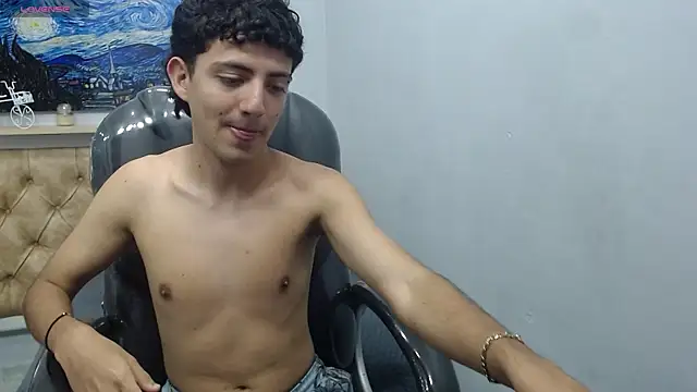 Snapshot of XebasTwink chatting on April 2026 09:37:02 PM XebasTwink online show from April 2026 09:37:02 PM