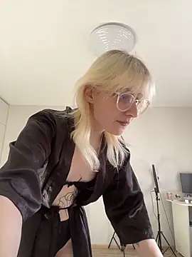 Blondie Picxel   online show from April 2026 01:02:02 PM