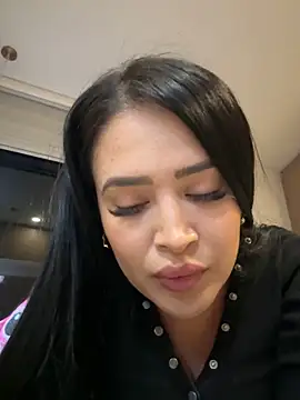 Snapshot of Sara_fun chatting on January 2025 02:27:02 AM Sara fun online show from January 2025 02:27:02 AM