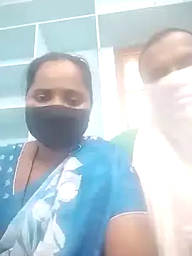 Snapshot of Rajaranicouples1 chatting on April 2026 07:53:01 AM Rajaranicouples1 online show from April 2026 07:53:01 AM