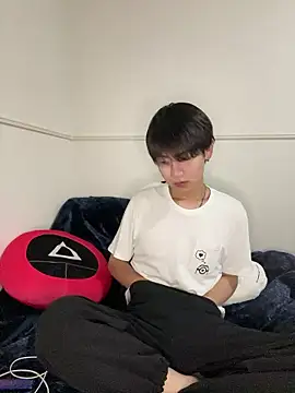 XRIIX online show from May 2026 12:44:02 PM