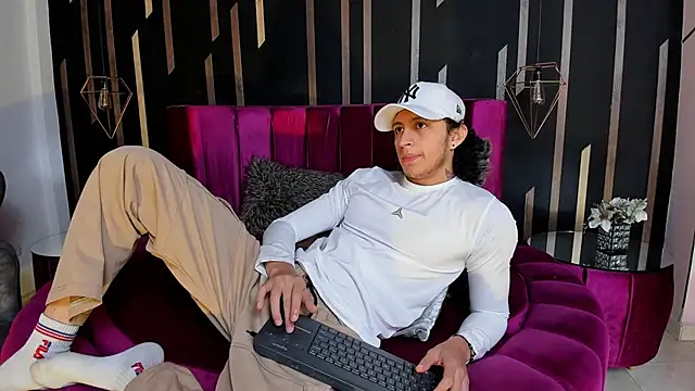 JayTaylorr online show from May 2026 11:37:01 AM