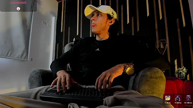 JayTaylorr online show from May 2026 11:37:01 AM