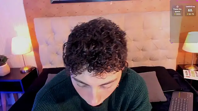 Snapshot of harry_salvatore chatting on May 2026 12:25:02 PM harry salvatore online show from May 2026 12:25:02 PM
