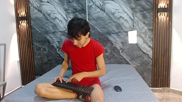 NoahWalker   online show from April 2026 11:14:02 AM