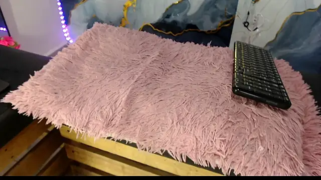 Darianna A online show from June 2026 02:50:01 PM
