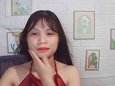 -Lucie-e online show from May 2026 01:39:02 PM