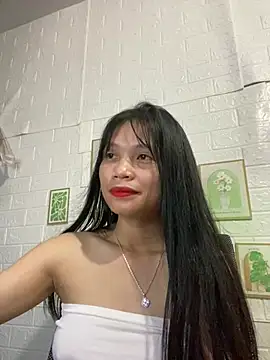 -Lucie-e online show from May 2026 02:24:02 PM