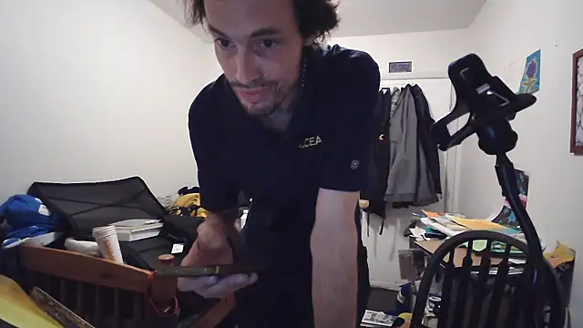 JohnnyMoves online show from May 2026 02:06:02 AM