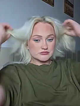 LuckyLustx online show from June 2026 05:12:01 AM