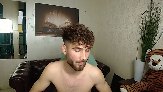 KyloEast online show from May 2026 04:57:04 PM
