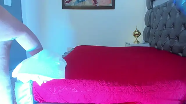 thiccylexxy  online show from April 2026 12:31:01 PM
