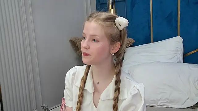 LilianHowards online show from May 2026 09:47:01 AM