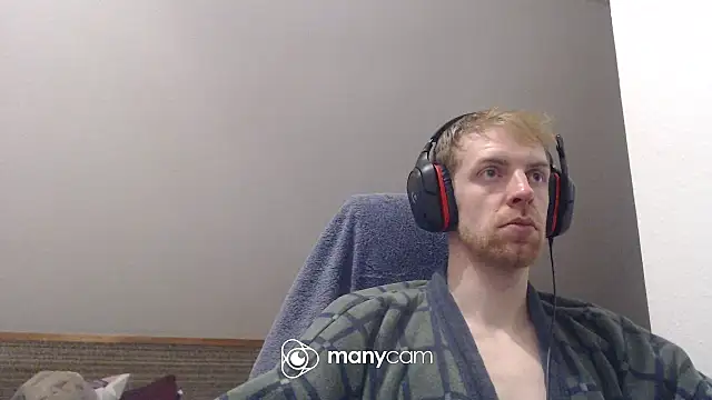 Snapshot of Milkyman7 chatting on November 2025 08:32:01 PM Milkyman7 online show from November 2025 08:32:01 PM