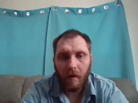 Snapshot of helpfultechmale chatting on April 2026 06:19:02 PM helpfultechmale online show from April 2026 06:19:02 PM