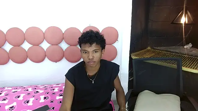 Snapshot of Chris_Hott chatting on April 2026 02:15:02 AM Chris Hott online show from April 2026 02:15:02 AM