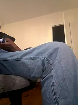 Snapshot of mrgudlukin chatting on November 2025 06:07:01 PM mrgudlukin online show from November 2025 06:07:01 PM