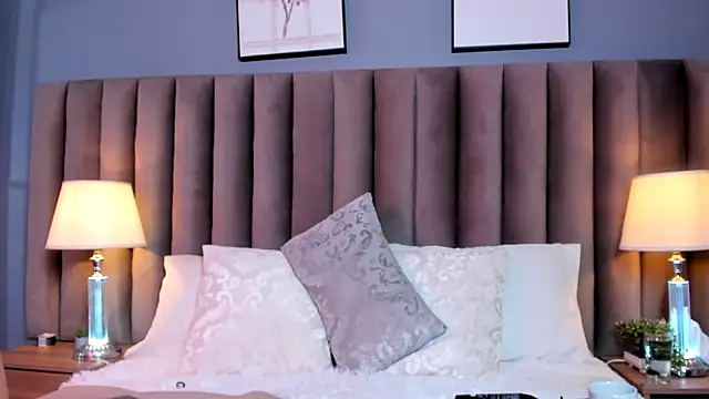 LilyFoox online show from June 2026 01:16:02 PM