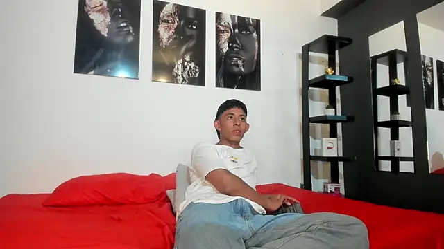 mateo crown online show from April 2026 08:54:01 PM